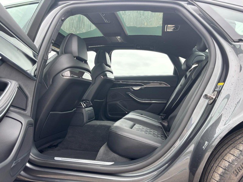 Used 2022 Audi S8 w/ S8 Executive Package AWD/4WD image 13