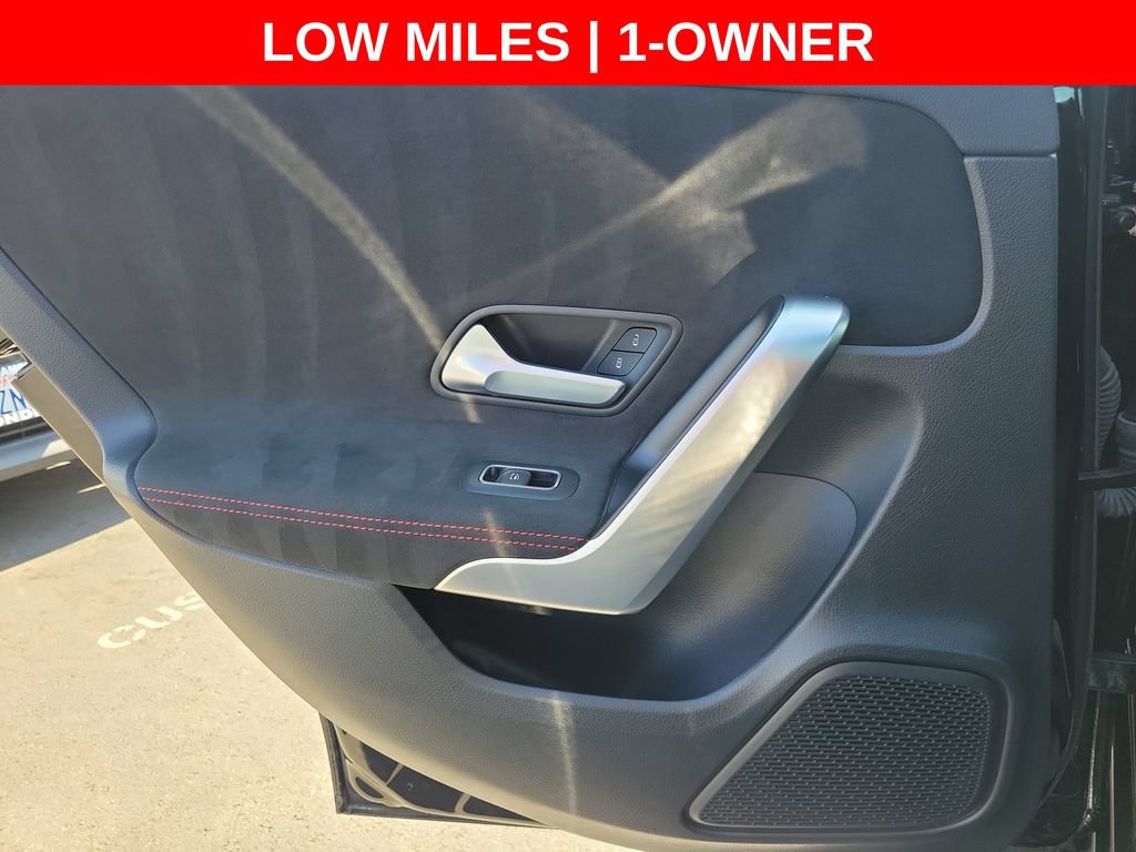 Used 2022 Mercedes-Benz CLA 250 image 17