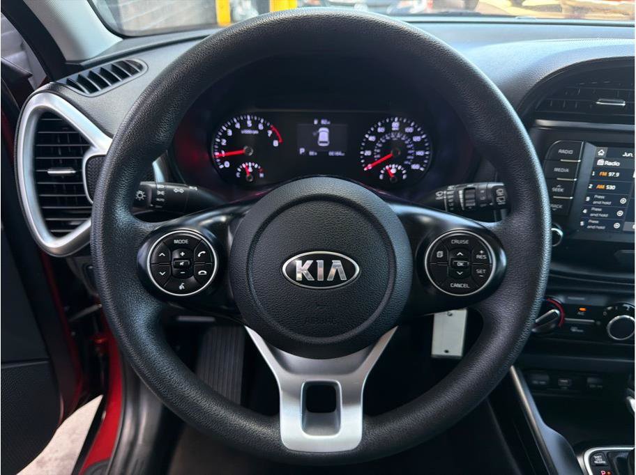 Used 2020 Kia Soul LX FWD image 15