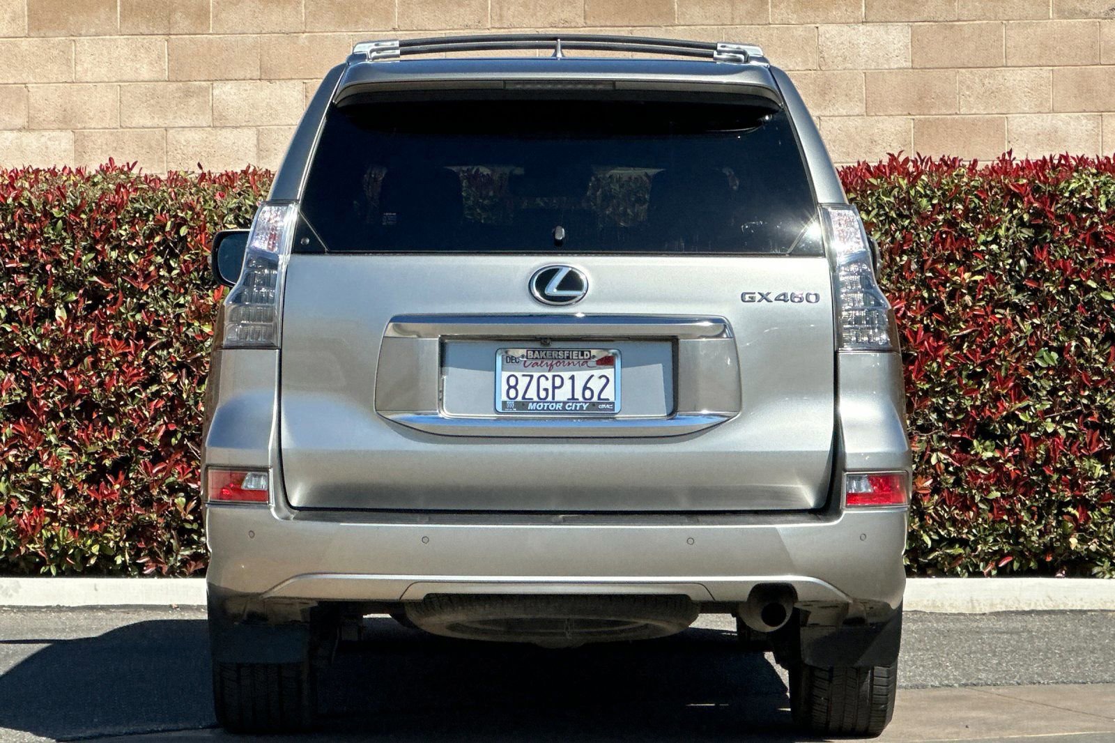 Used 2022 Lexus GX 460 Premium w/ Premium Package image 5