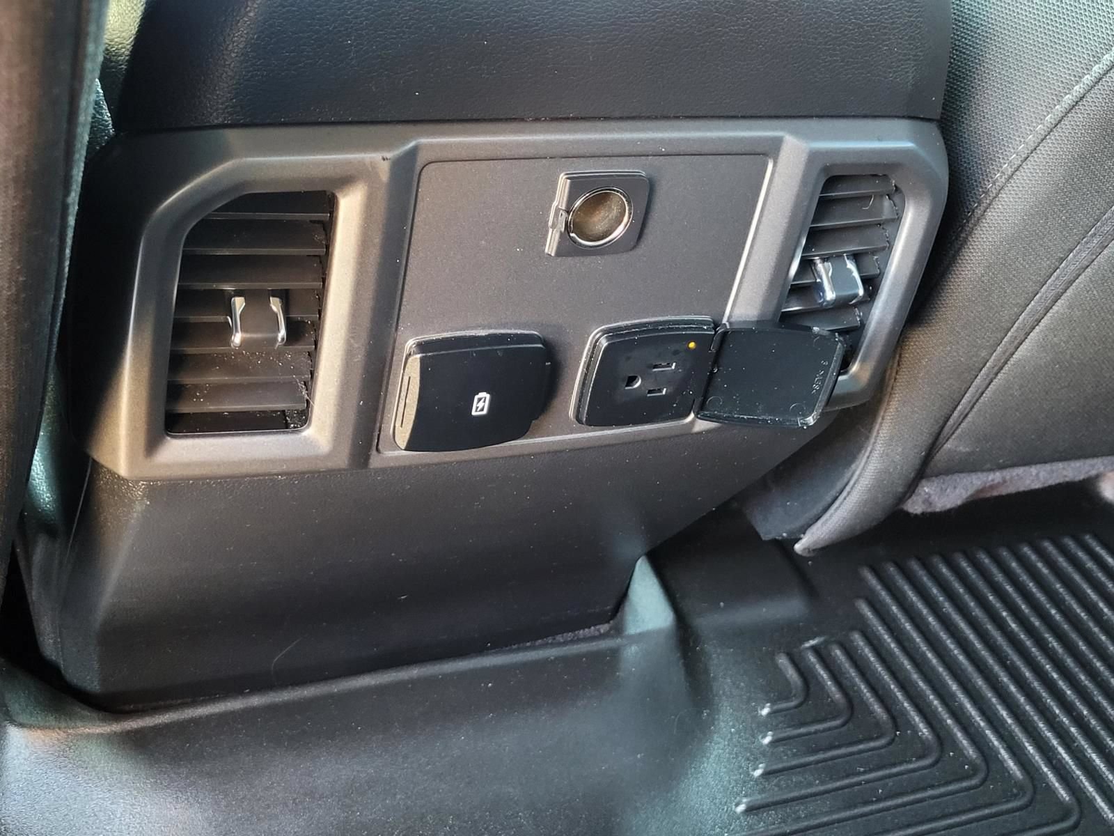 Used 2020 Ford F150 XLT w/ Equipment Group 302A Luxury AWD/4WD image 18