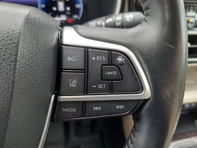 Used 2023 Toyota Highlander Limited FWD image 37