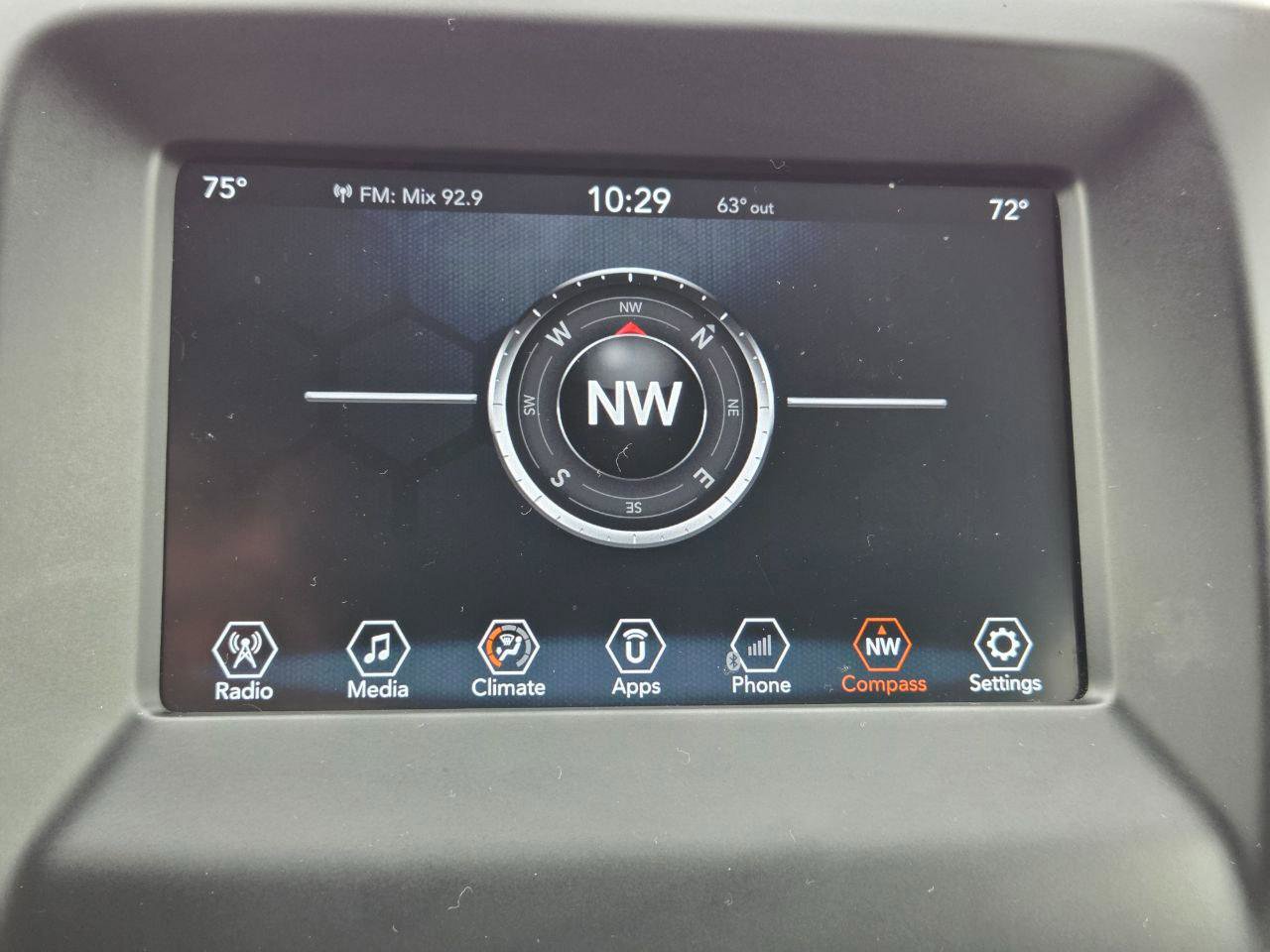 Used 2018 Jeep Compass Latitude w/ Popular Equipment Group AWD/4WD image 28