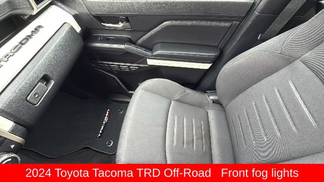 Used 2024 Toyota Tacoma TRD Off-Road AWD/4WD image 12