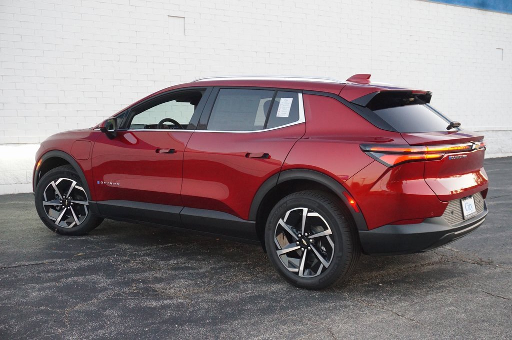 New 2026 Chevrolet Equinox EV LT image 8