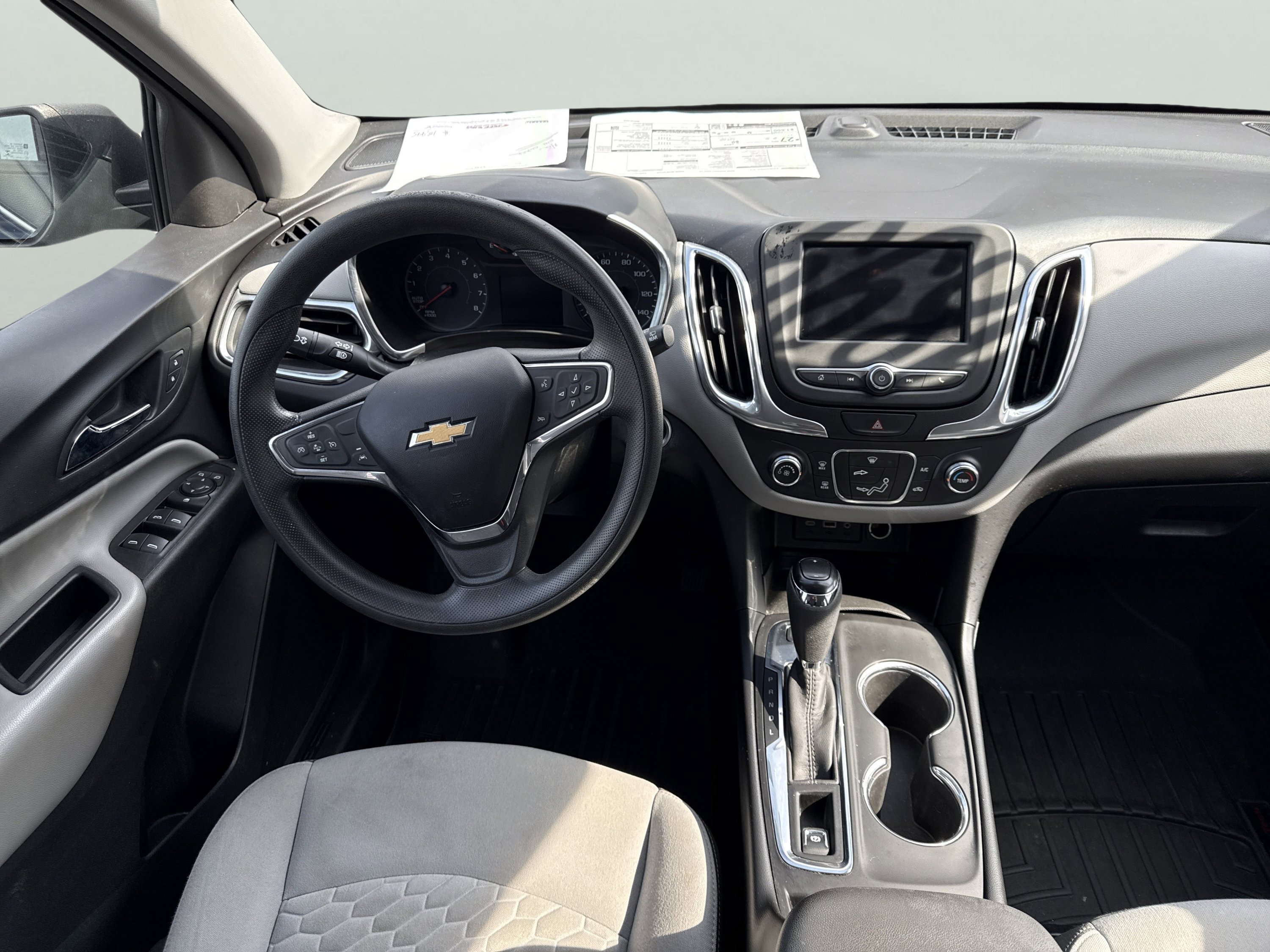 Used 2020 Chevrolet Equinox LS image 12