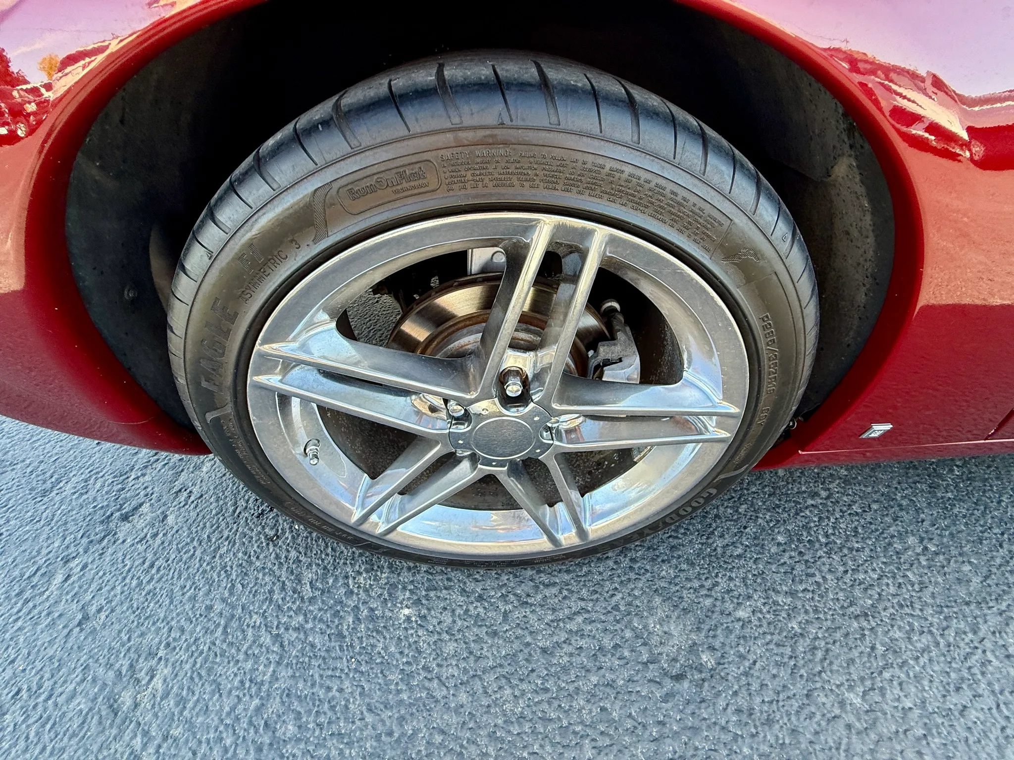 Used 2006 Chevrolet Corvette Coupe w/ Preferred Equipment Group RWD image 14