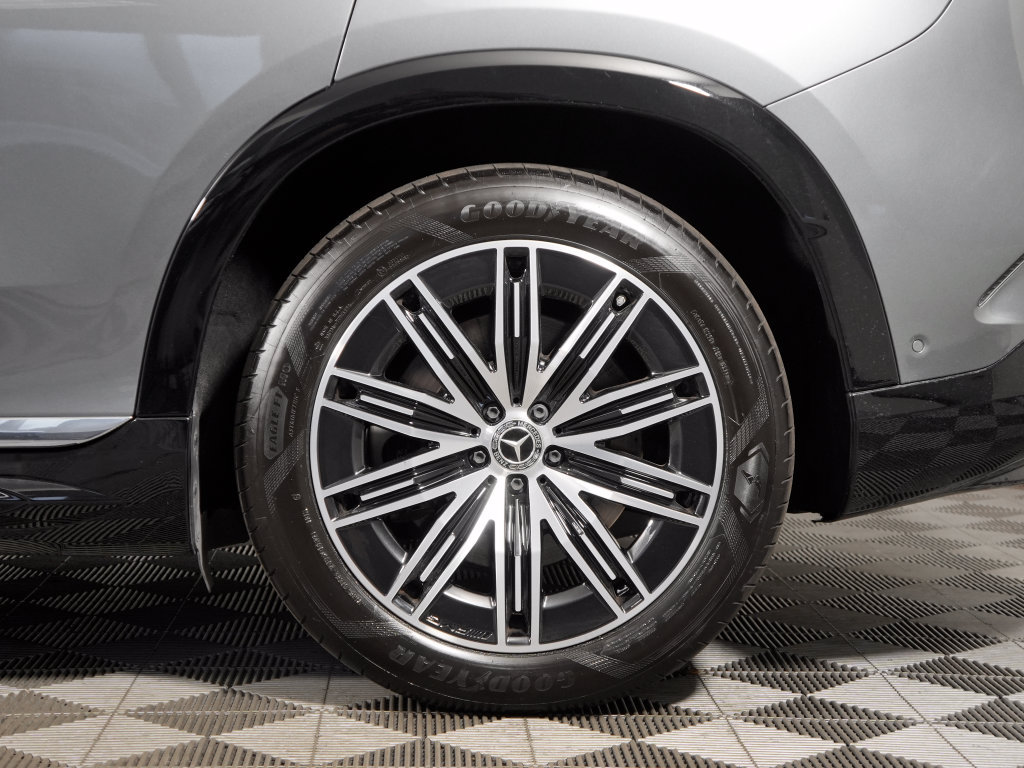 Certified 2023 Mercedes-Benz EQS 580 4MATIC SUV image 10