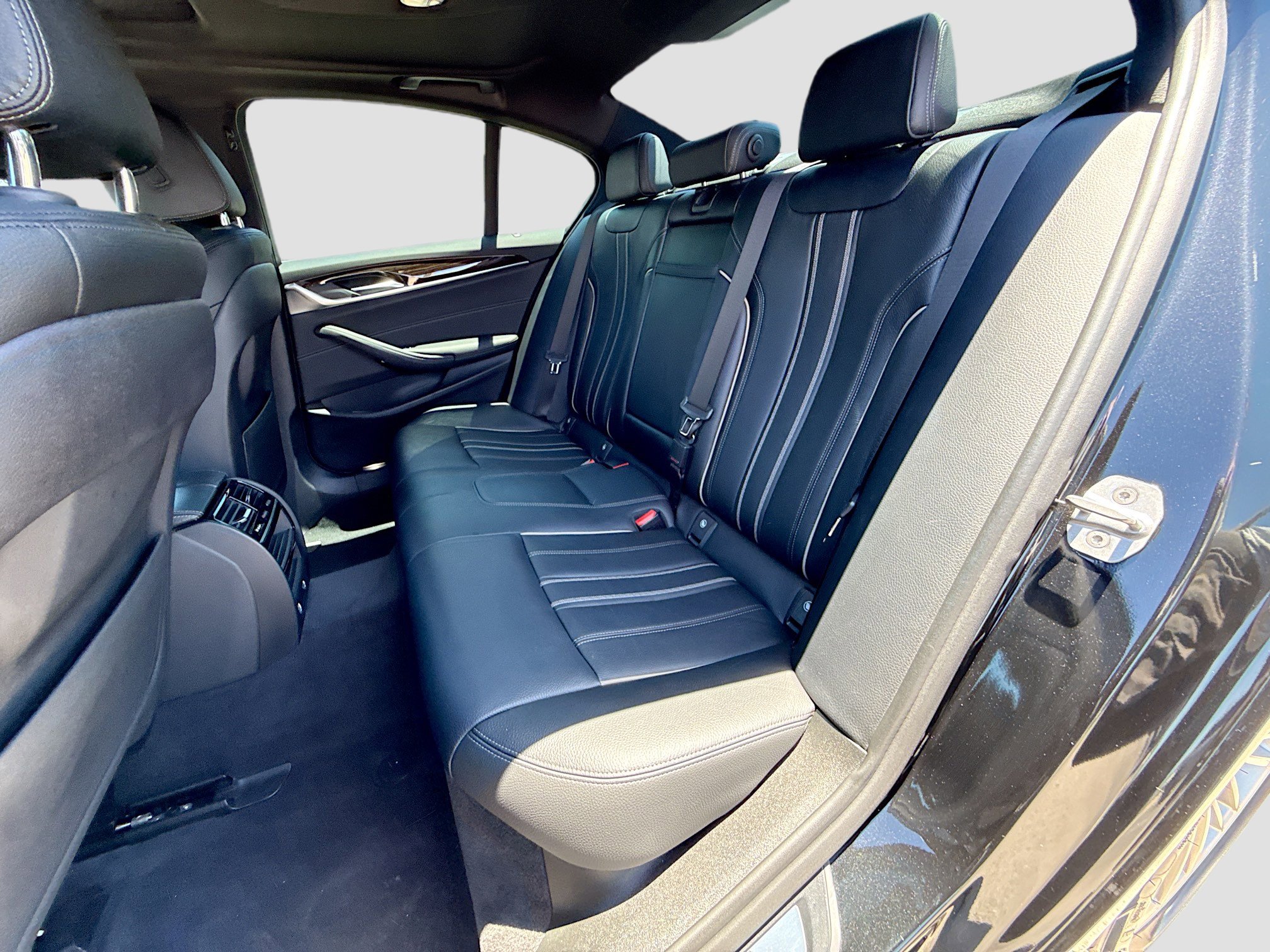 Used 2018 BMW 530i RWD image 21
