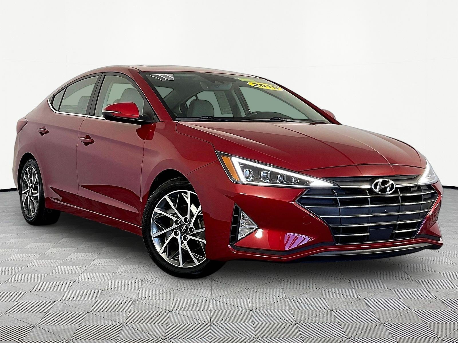 Used 2019 Hyundai Elantra Limited w/ Ultimate Package 02 FWD image 3