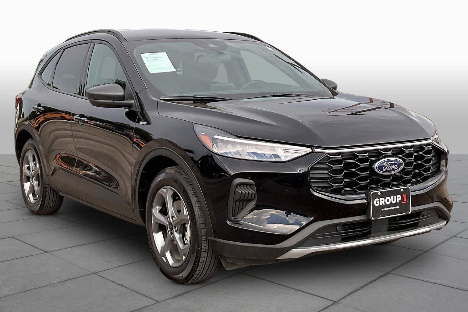 Used 2025 Ford Escape ST-Line FWD image 3