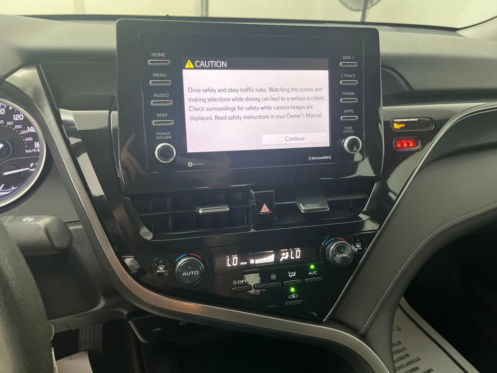 Used 2022 Toyota Camry LE FWD image 20