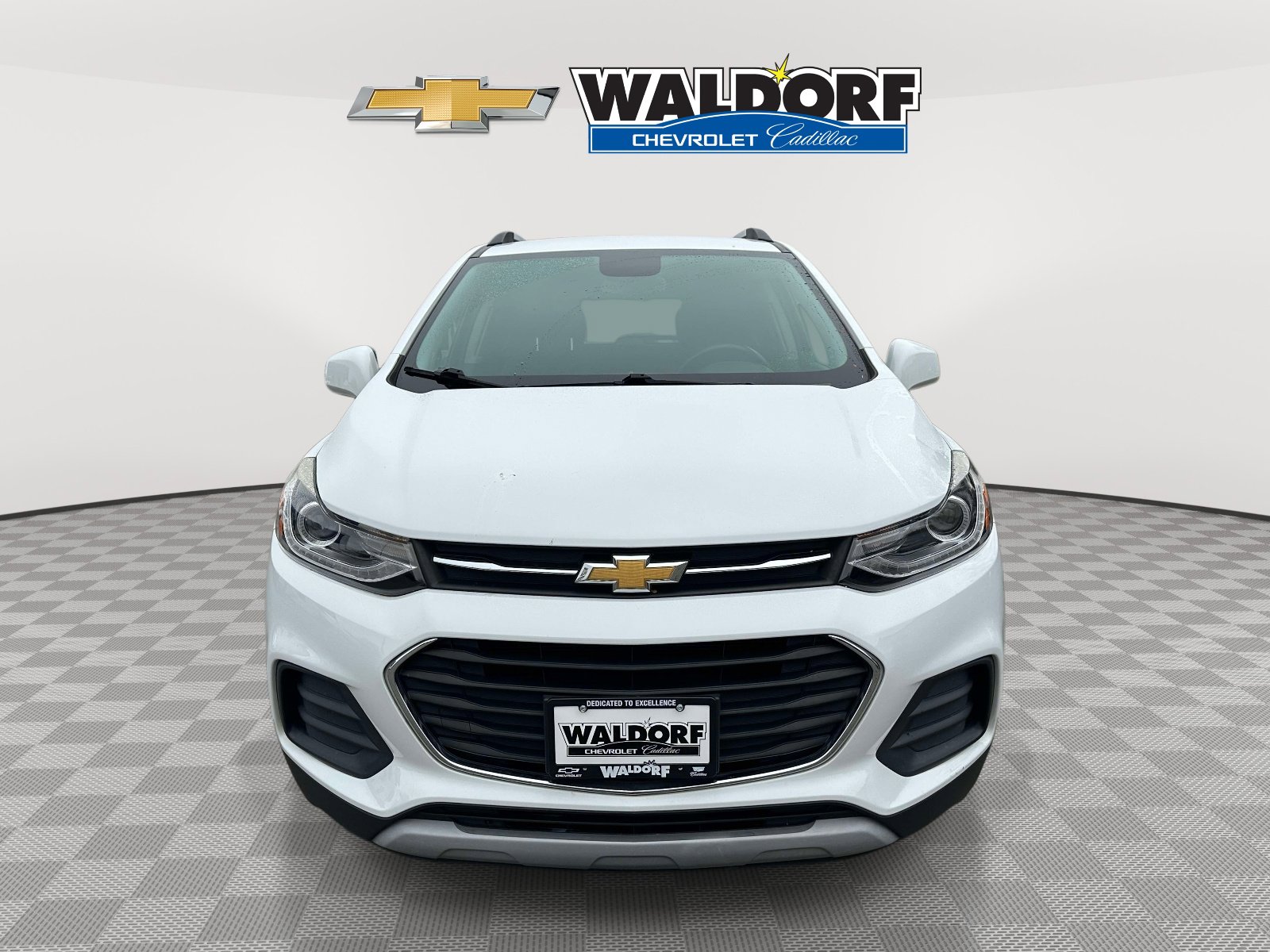 Used 2020 Chevrolet Trax LT w/ LT Convenience Package image 2
