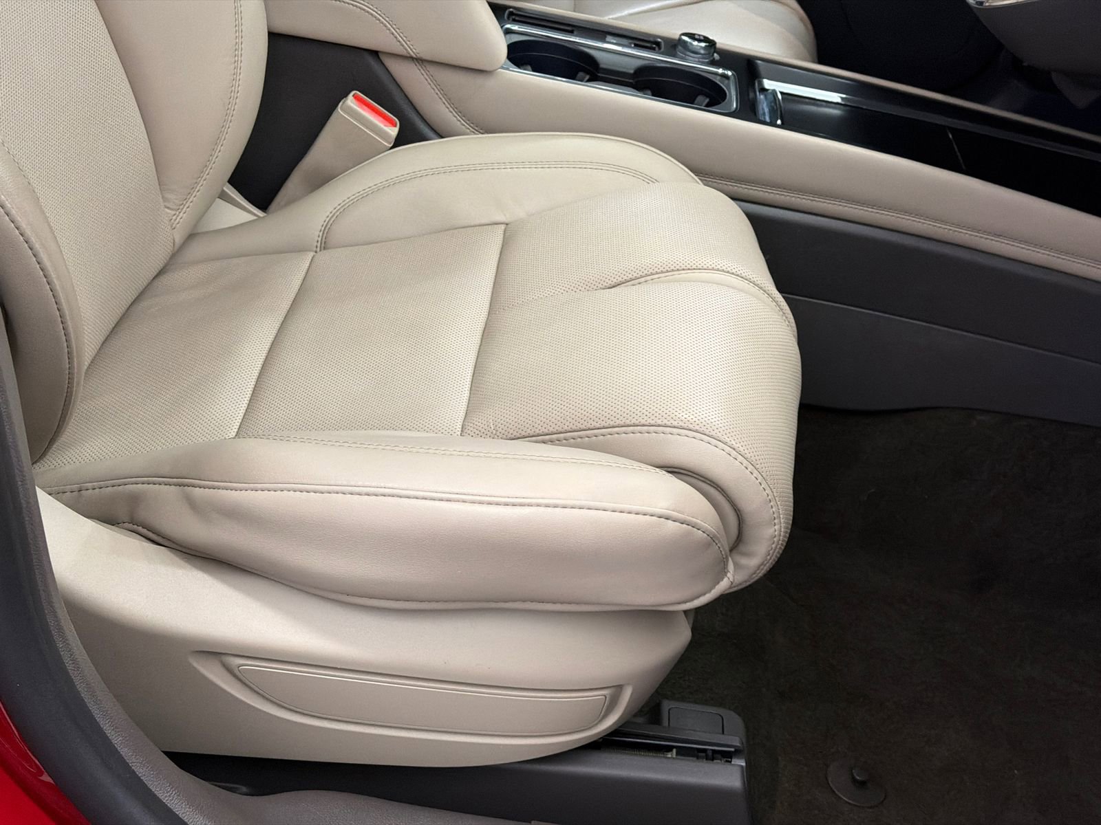 Used 2023 Lincoln Corsair Grand Touring w/ Equipment Group 302A image 12