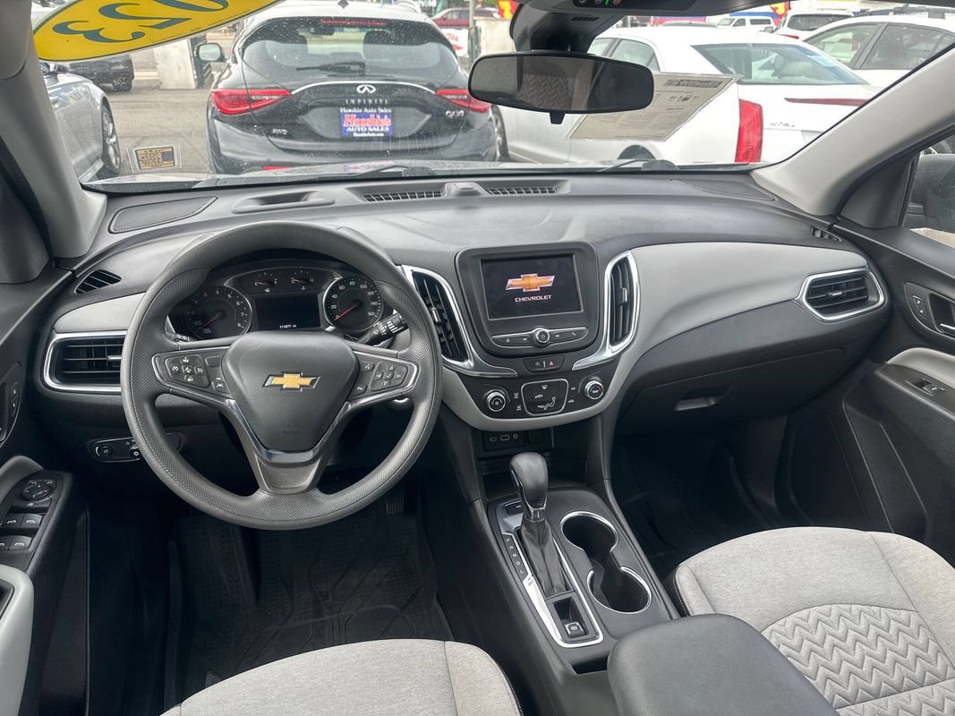 Used 2023 Chevrolet Equinox LS w/ LS Convenience Package AWD/4WD image 37