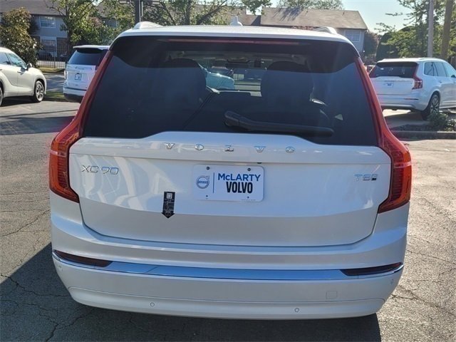 Certified 2025 Volvo XC90 T8 Plus image 9