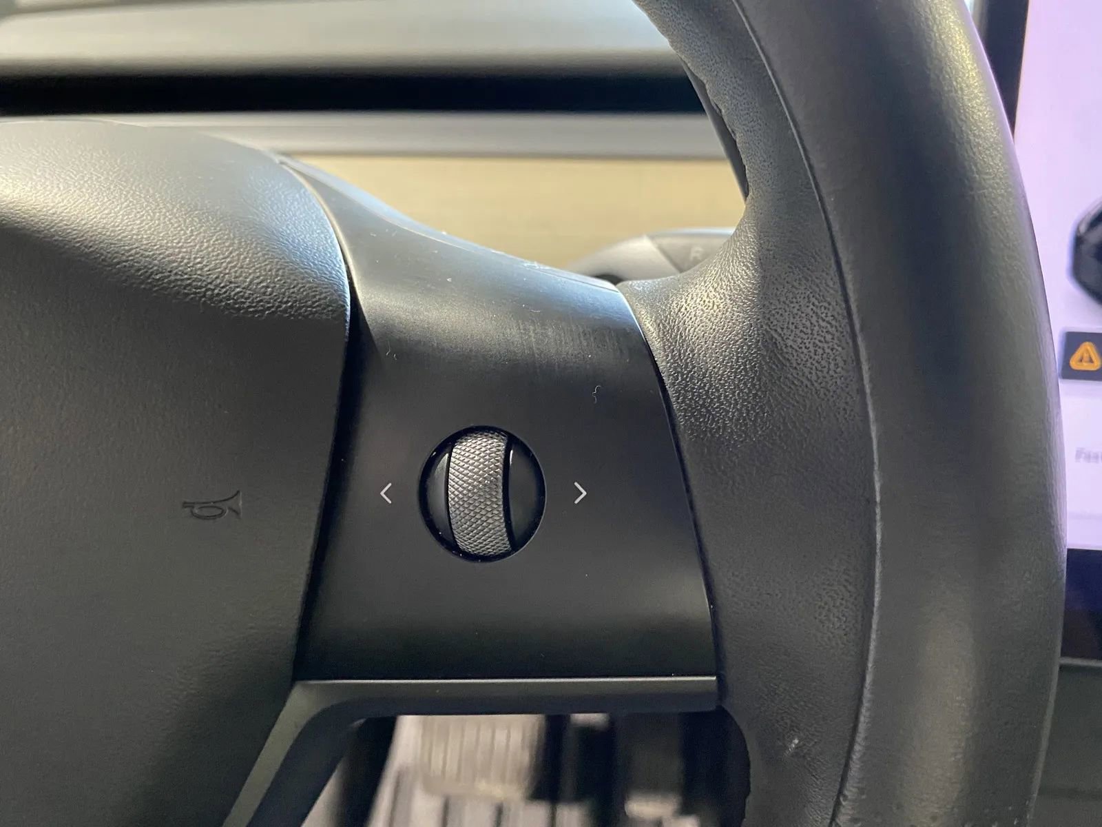 Used 2021 Tesla Model Y 2WD image 17