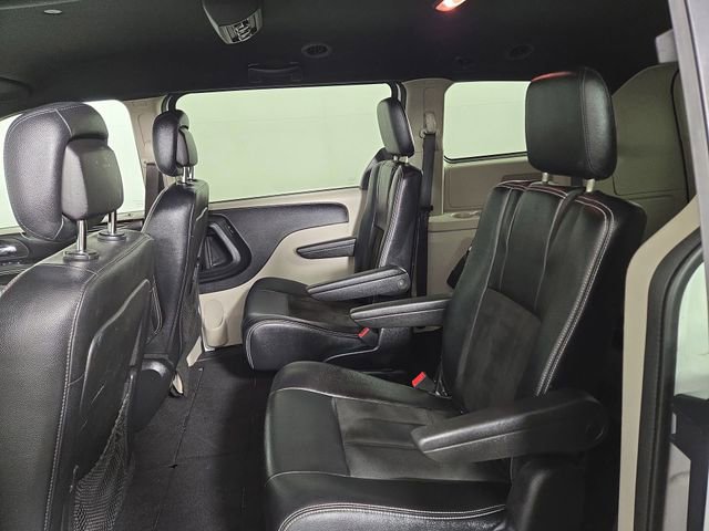 Used 2019 Dodge Grand Caravan SXT image 15