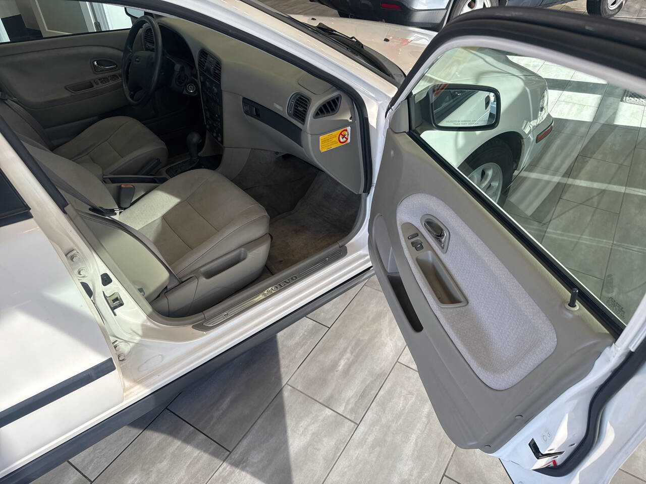 Used 2001 Volvo S40 image 15