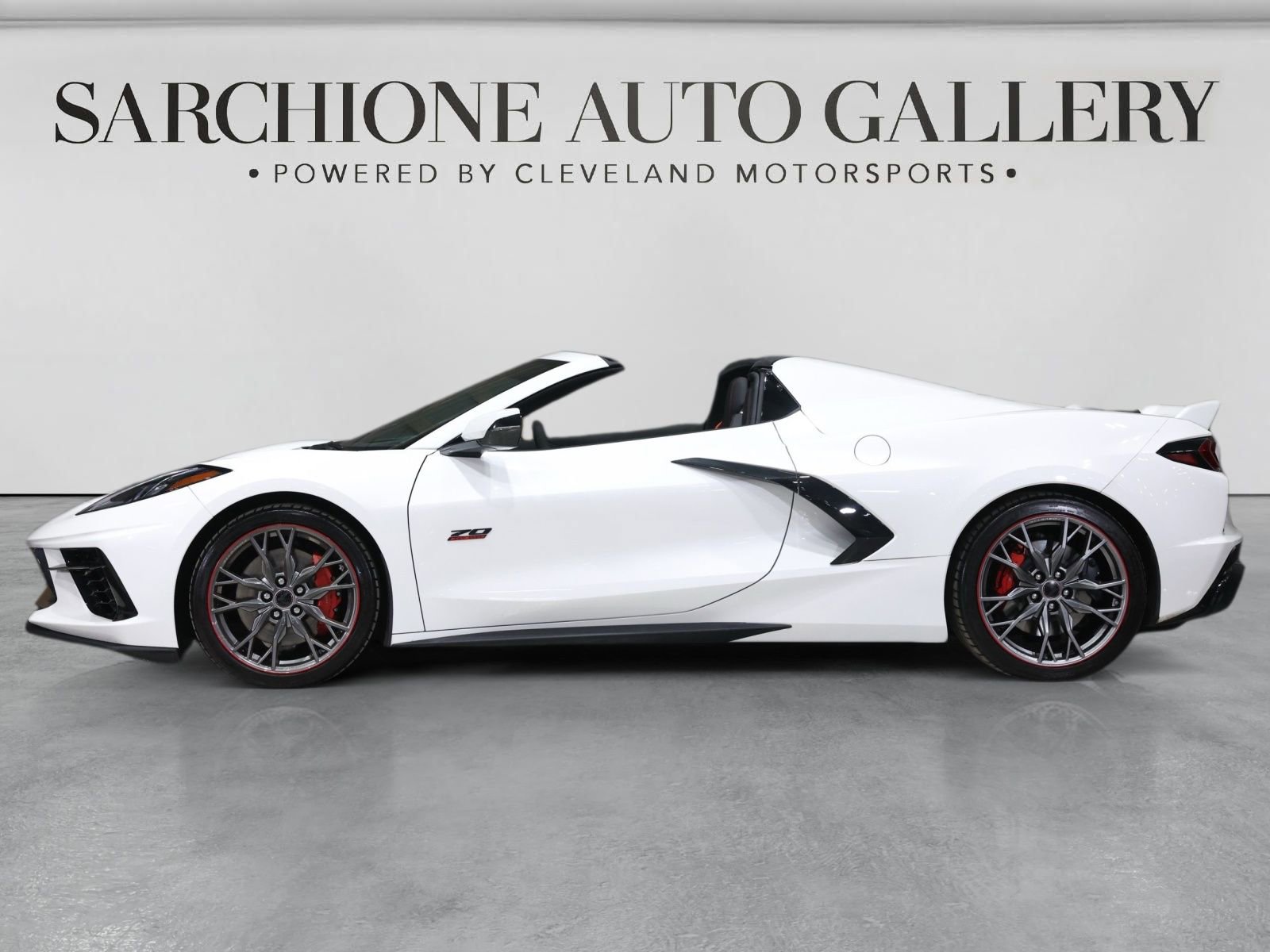 Used 2023 Chevrolet Corvette Stingray Premium Conv w/ Z51 Performance Package RWD image 3