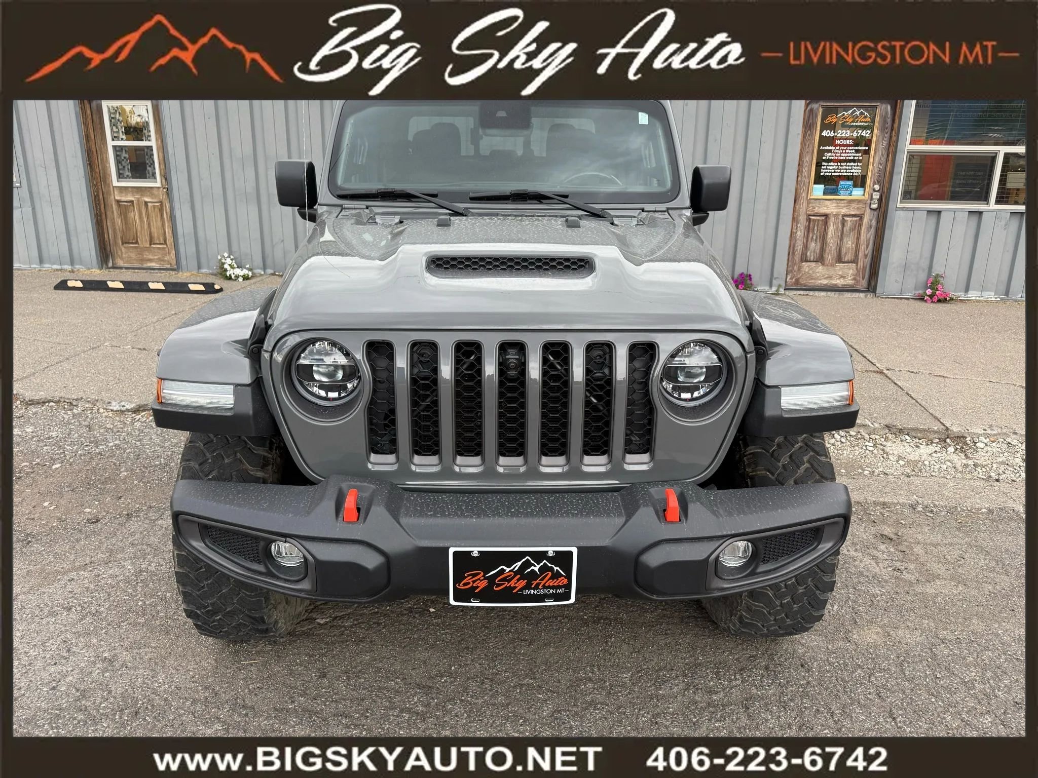 Used 2021 Jeep Gladiator Mojave w/ Uconnect 4C Nav & Sound Group image 2