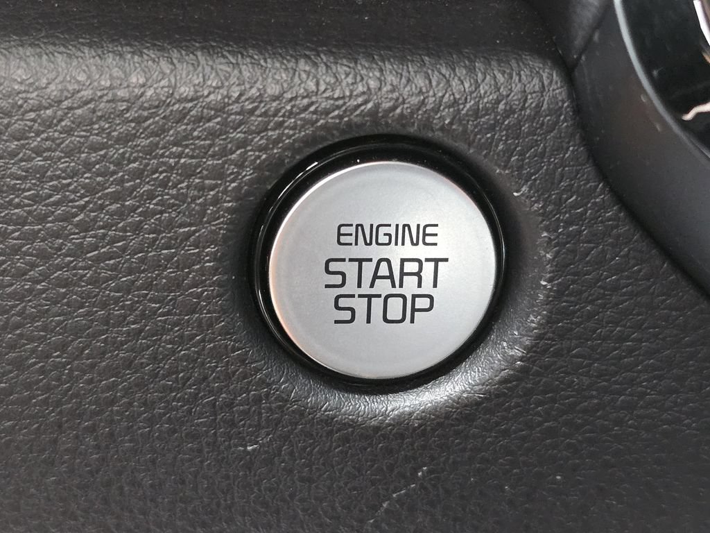 Certified 2025 Kia Carnival SX Prestige FWD image 32