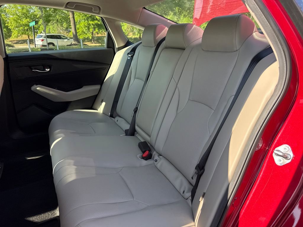 Certified 2025 Honda Accord EX-L image 31