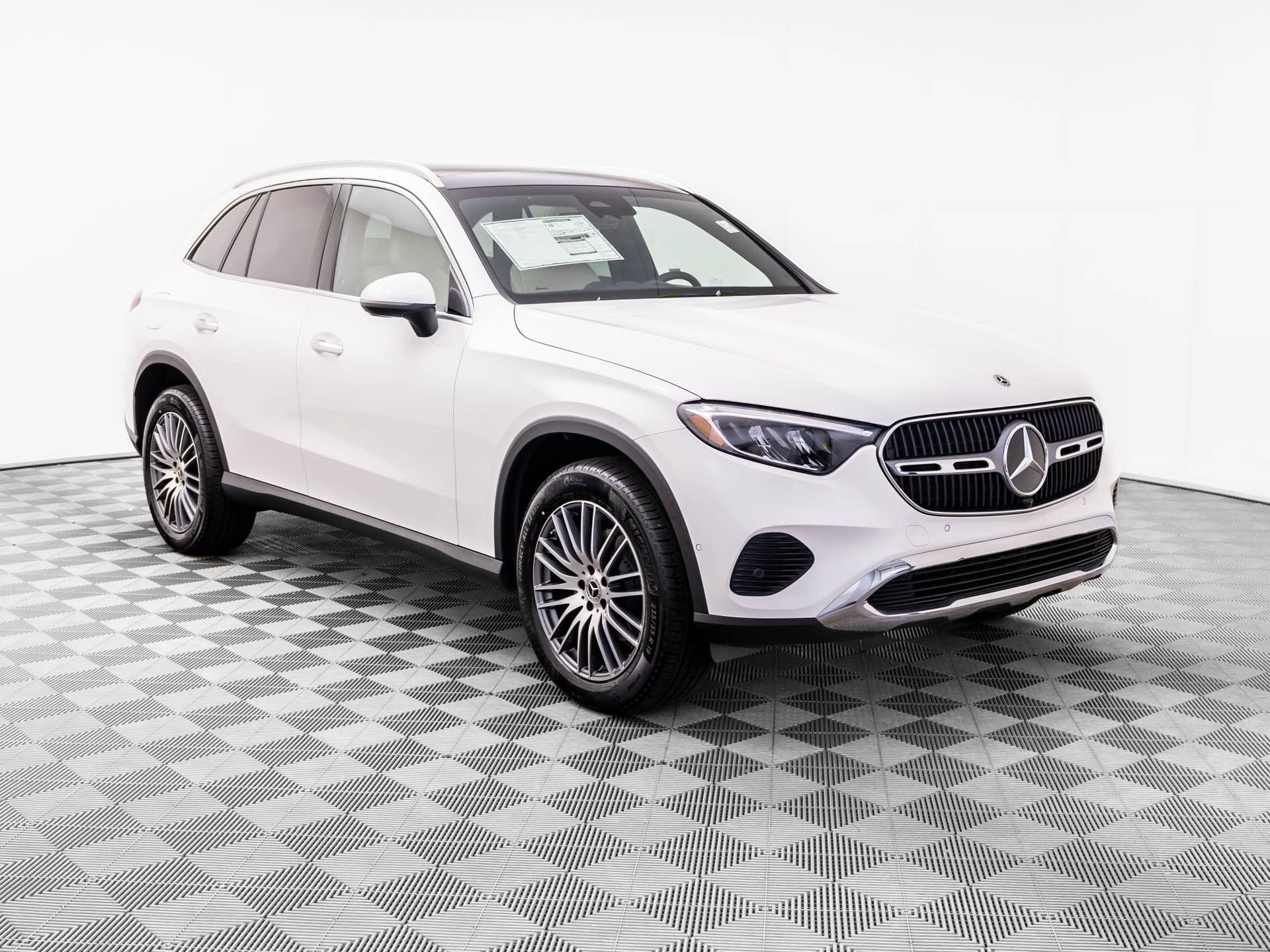 New 2026 Mercedes-Benz GLC 300 4MATIC image 7