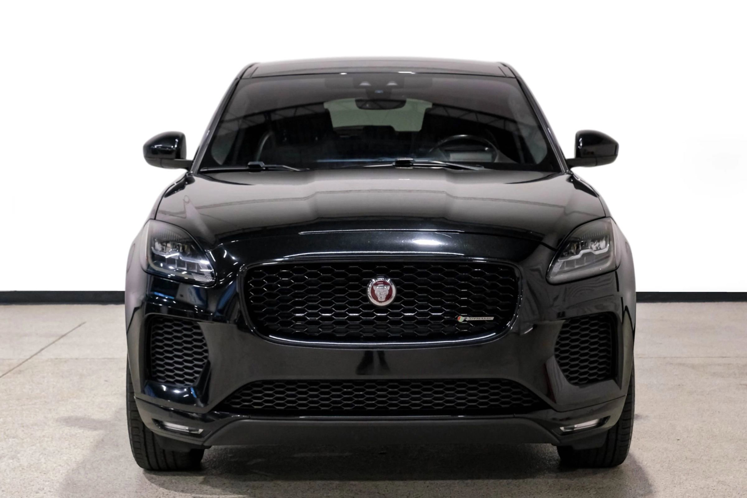 Used 2018 Jaguar E-PACE First Edition image 3