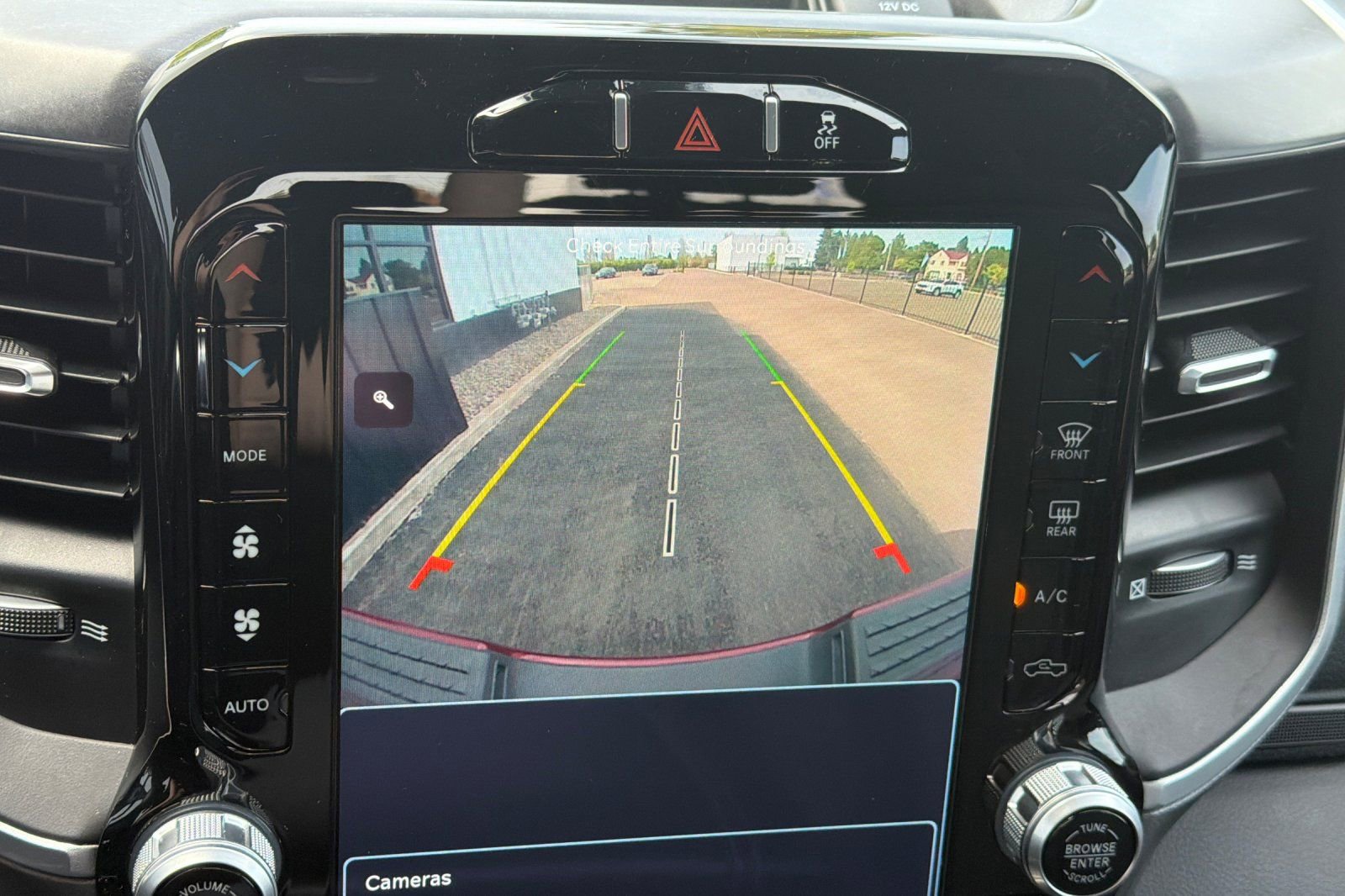 Used 2022 RAM 2500 Big Horn w/ Level C Equiment Group image 19