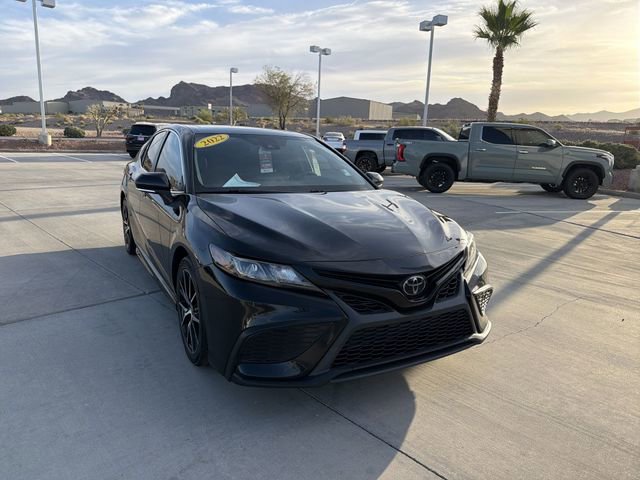 Certified 2022 Toyota Camry SE w/ Audio Upgrade Package FWD image 3
