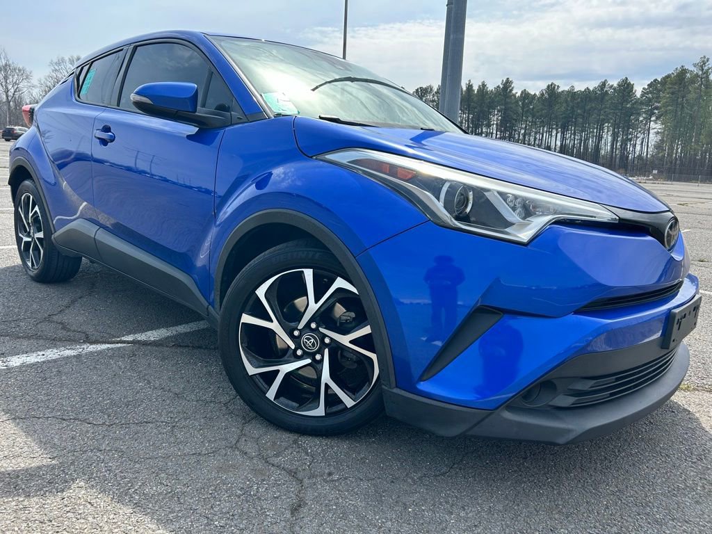 Used 2018 Toyota C-HR XLE image 1
