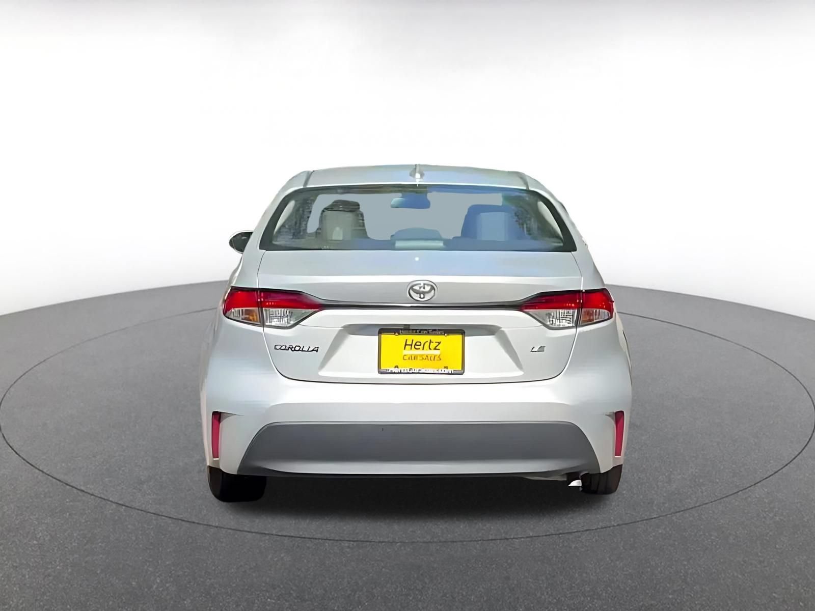 Used 2025 Toyota Corolla LE FWD image 13