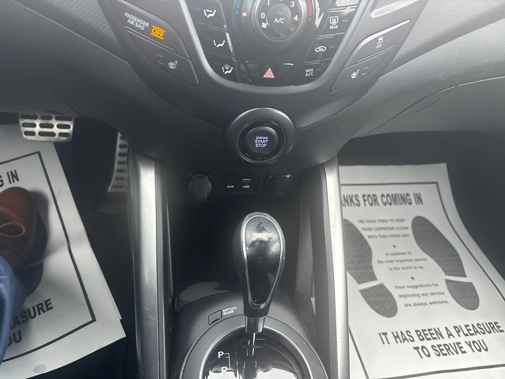 Used 2016 Hyundai Veloster Turbo image 24
