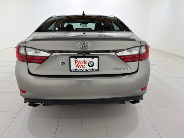 Used 2017 Lexus ES 350 w/ Luxury Package FWD image 4