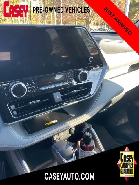 Used 2024 Toyota Highlander Platinum