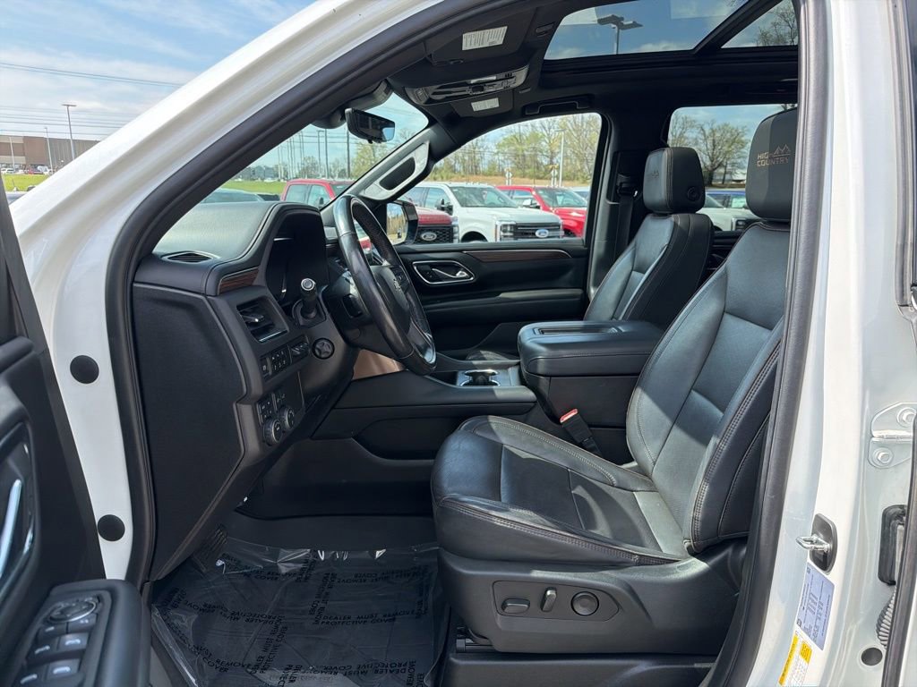 Used 2023 Chevrolet Tahoe High Country w/ Premium Package 2 AWD/4WD image 11