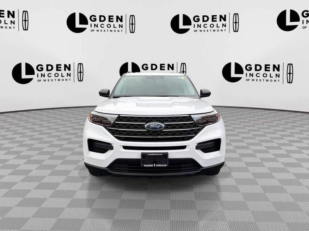 Used 2021 Ford Explorer XLT AWD/4WD image 3