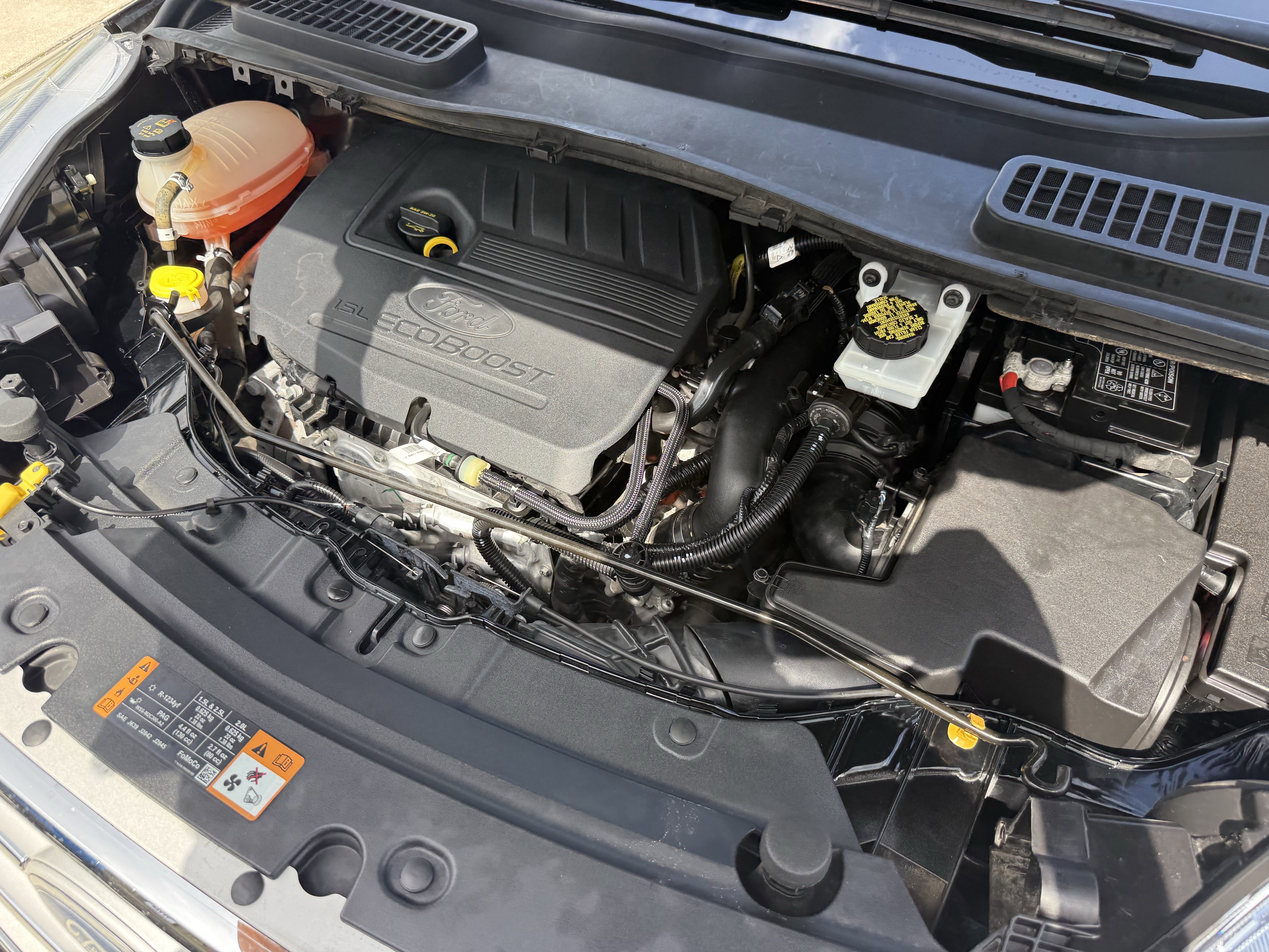 Used 2018 Ford Escape SE w/ SE Sync 3 Package FWD image 34