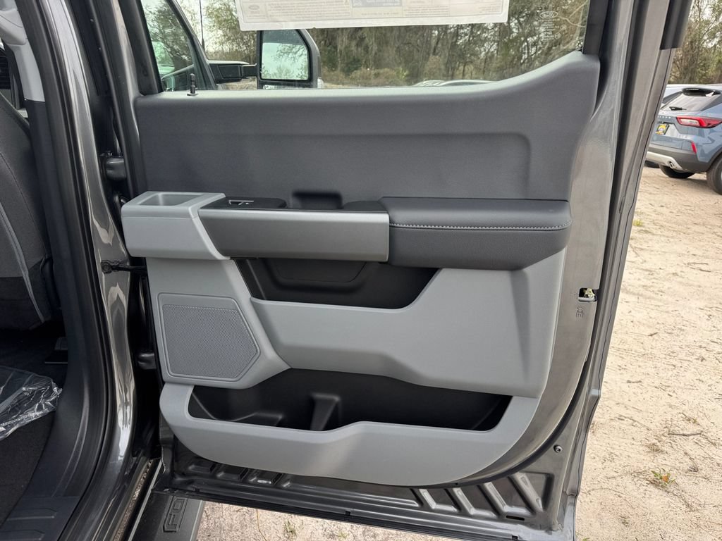 New 2026 Ford F250 XL w/ STX Appearance Package AWD/4WD image 24