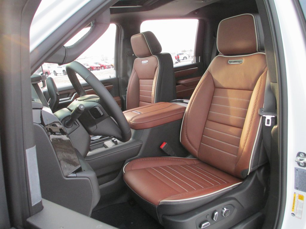 New 2026 GMC Sierra 2500 Denali Ultimate w/ Max Trailering Package image 11