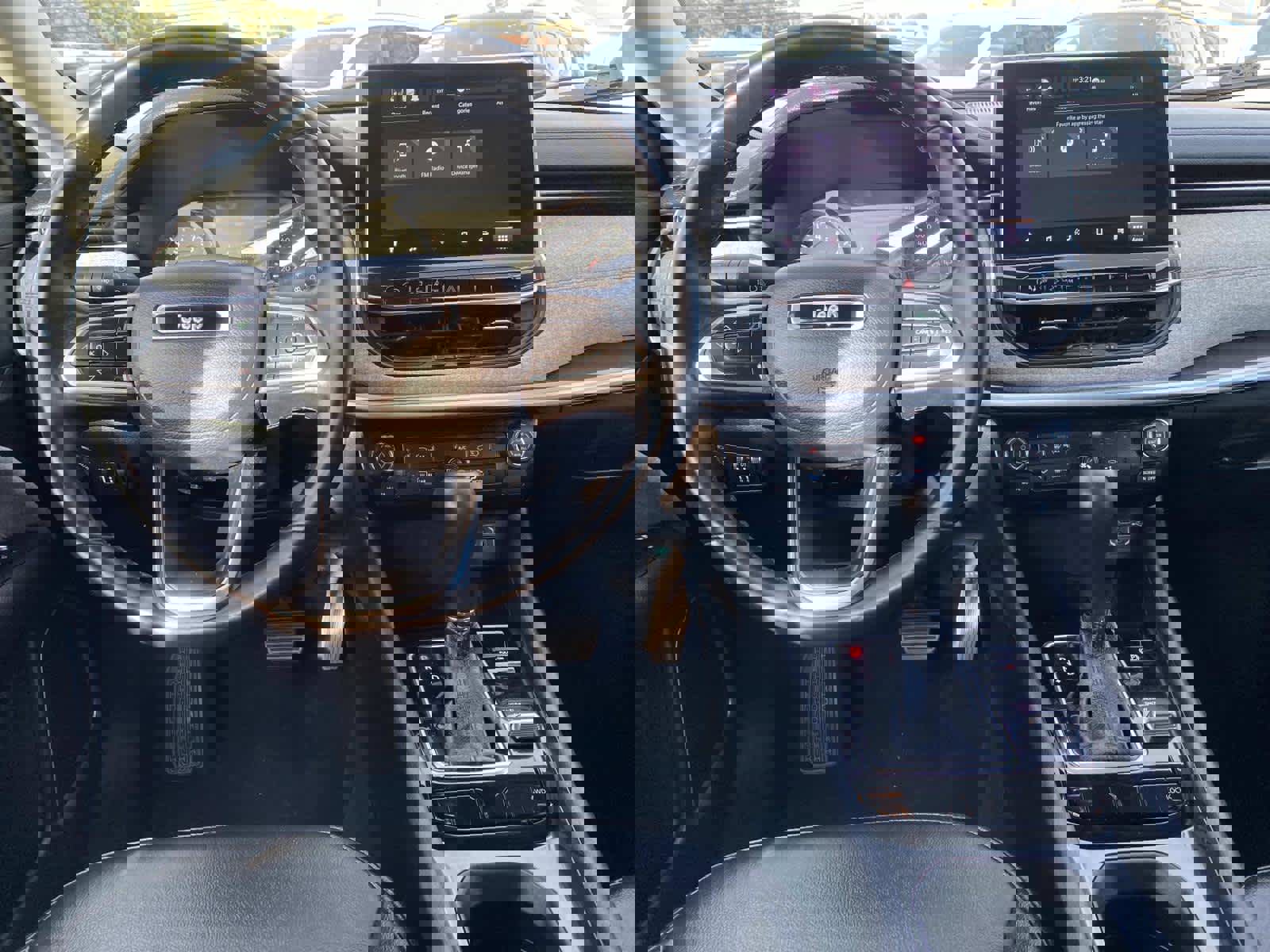 Certified 2022 Jeep Compass Latitude image 10