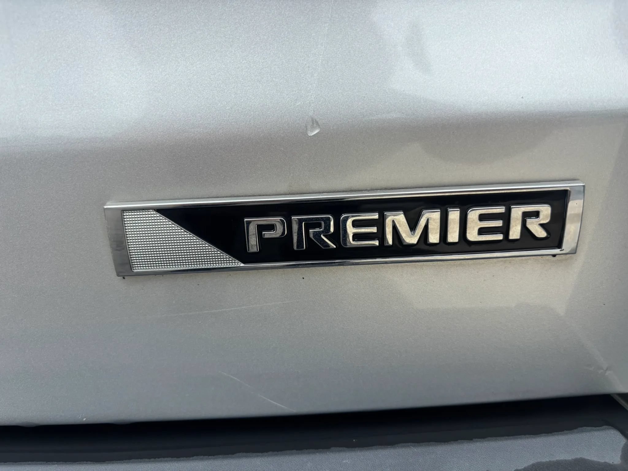 Used 2018 Chevrolet Tahoe Premier AWD/4WD image 6