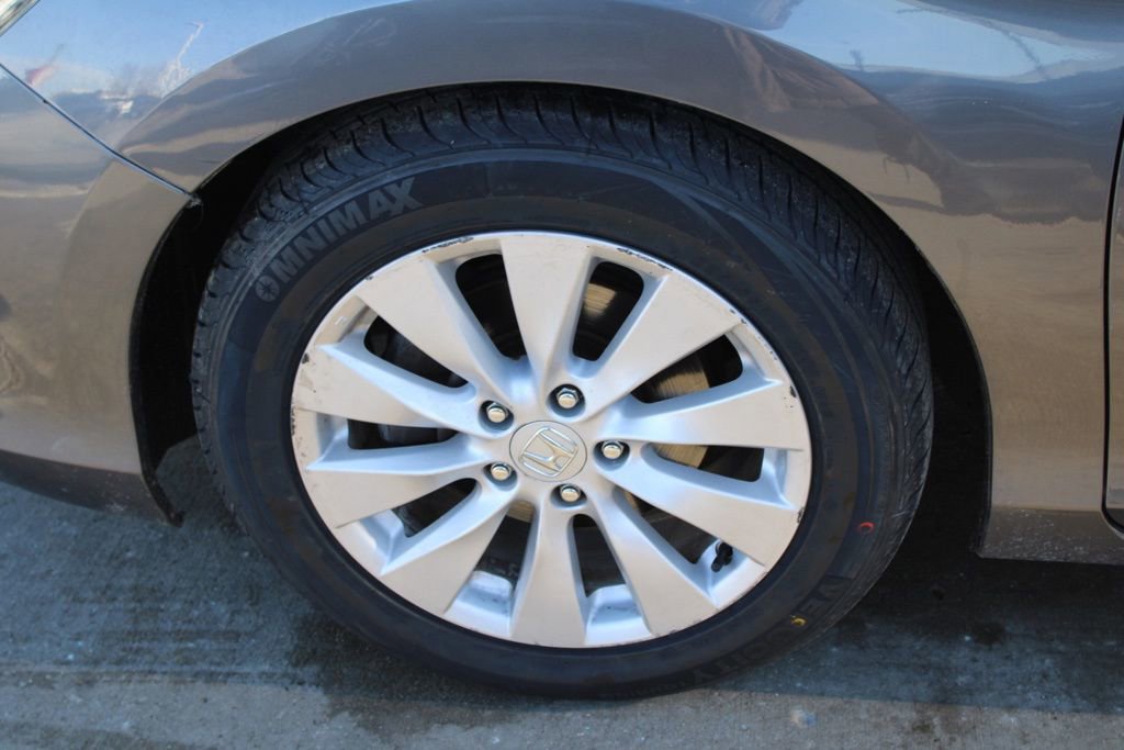 Used 2015 Honda Accord EX-L image 11