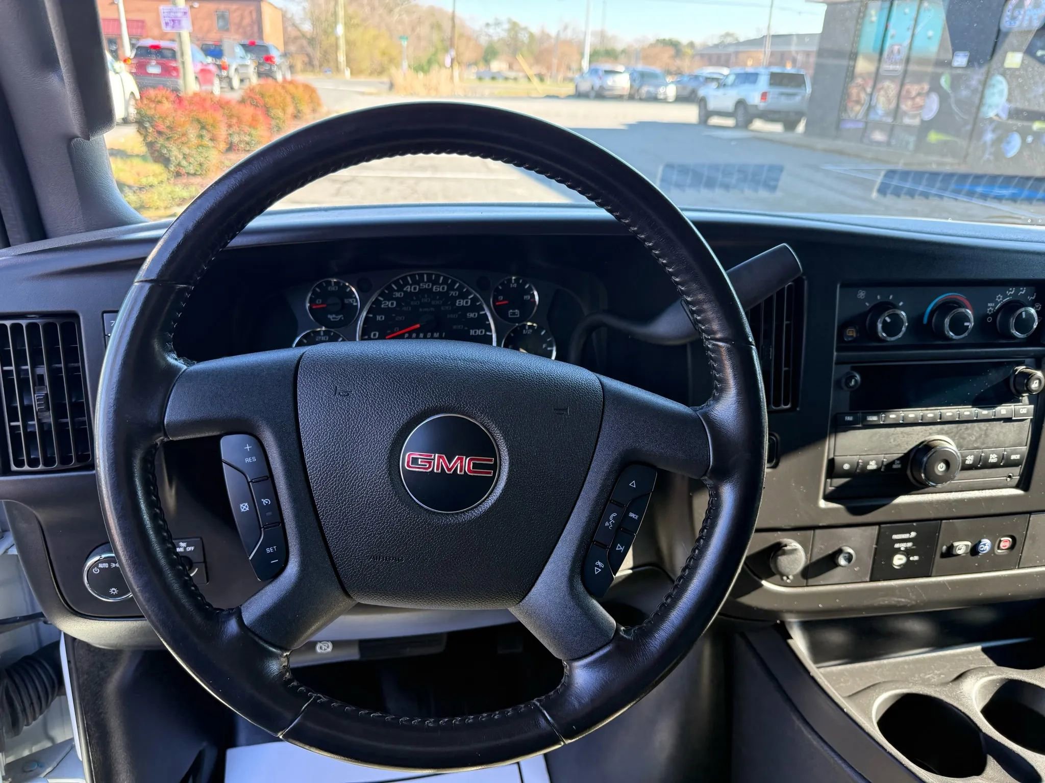 Used 2022 GMC Savana 2500 w/ Communications Package image 28