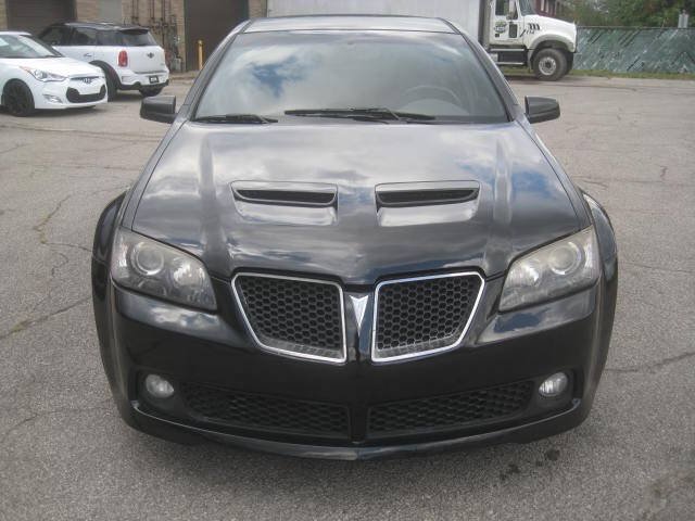 Used 2008 Pontiac G8 w/ Premium Package RWD image 2