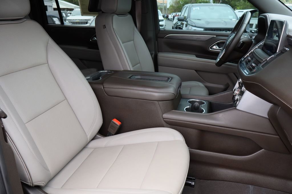 Certified 2024 GMC Yukon XL SLT w/ SLT Premium Package image 33