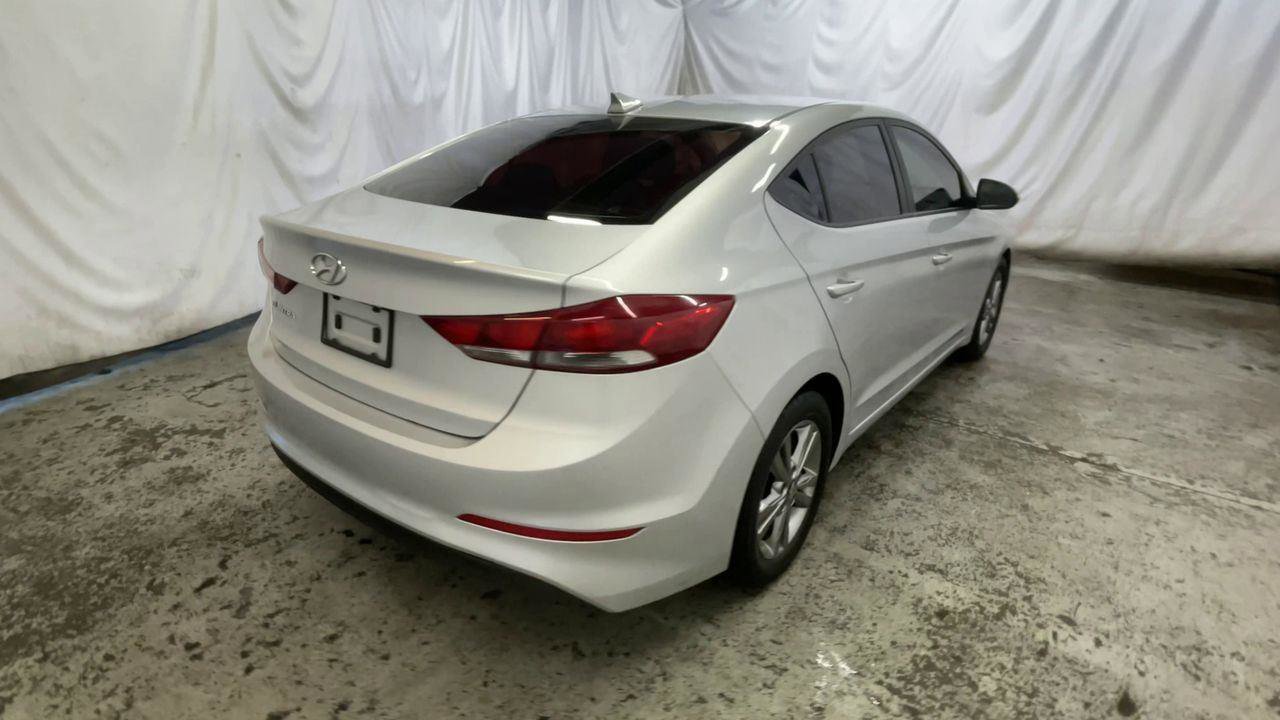 Used 2018 Hyundai Elantra SEL FWD image 8