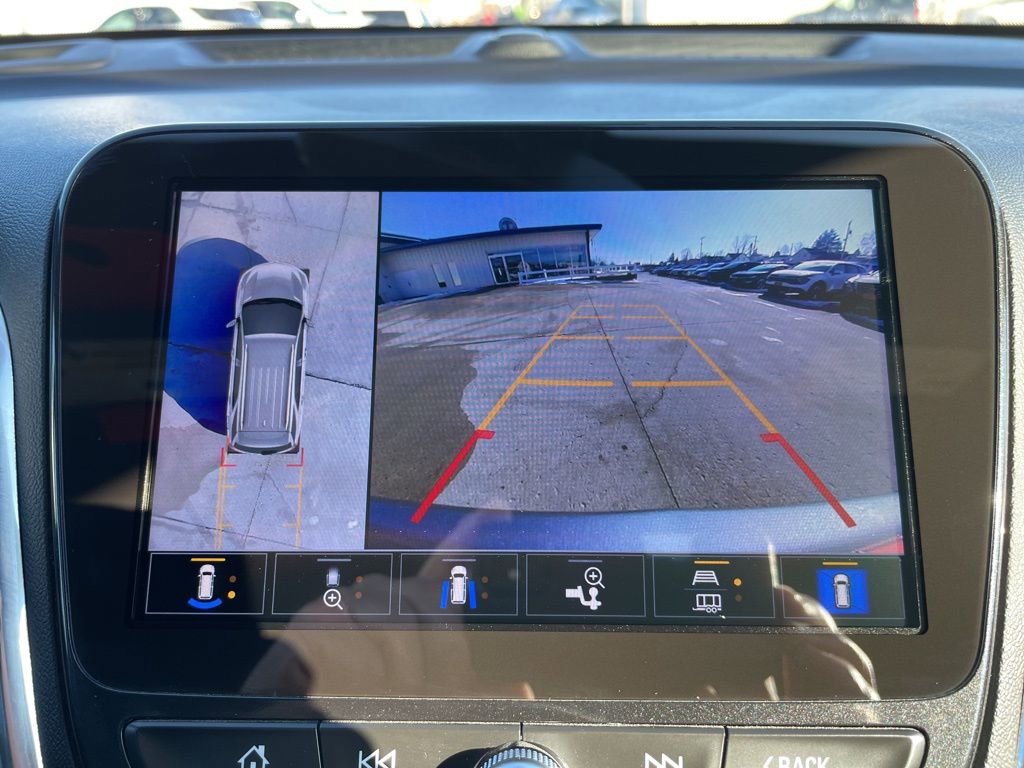 Used 2023 Chevrolet Equinox Premier image 14