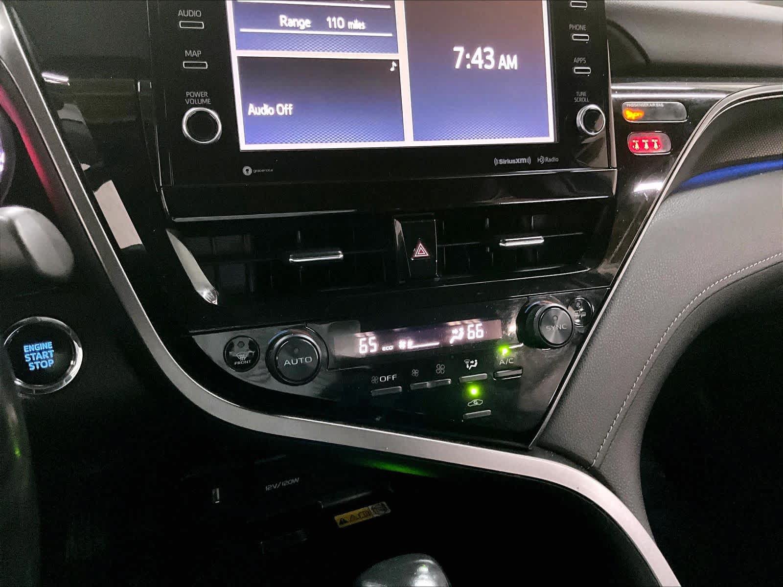 Used 2022 Toyota Camry XSE FWD image 33